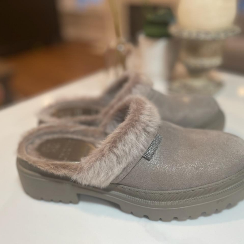 Brunello Cucinelli Italian clogs size 38 NEVER WORN